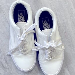 White Vans US Women size 7 gentle used low top shoes